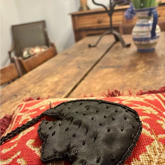 Purse Satin Beaded Fish Wristlet Wee Tiny Bag💄#dontforgetyourlipgloss💄#fire - Picture 9 of 10